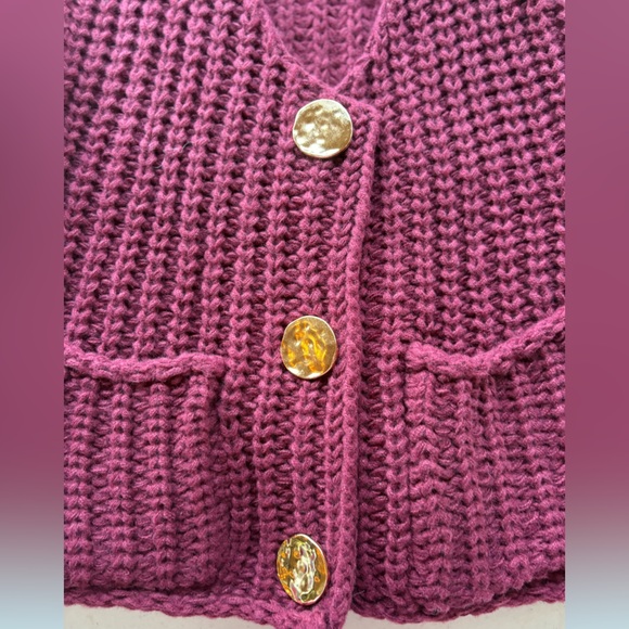 NWT Elegant Knit Vest with Gold Buttons Accents. One Size. Fits S through L. - Picture 2 of 5
